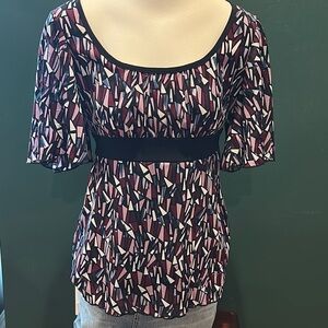 Geometric Print Flutter Sleeve Women’s Top with a tie back- Blue, Black & Pink